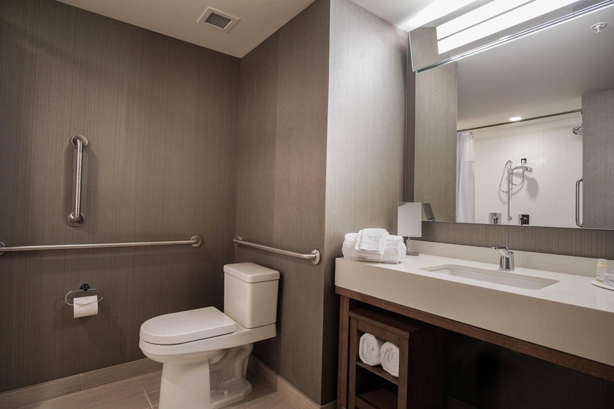 Courtyard By Marriott Lenox Berkshires Otel Dış mekan fotoğraf