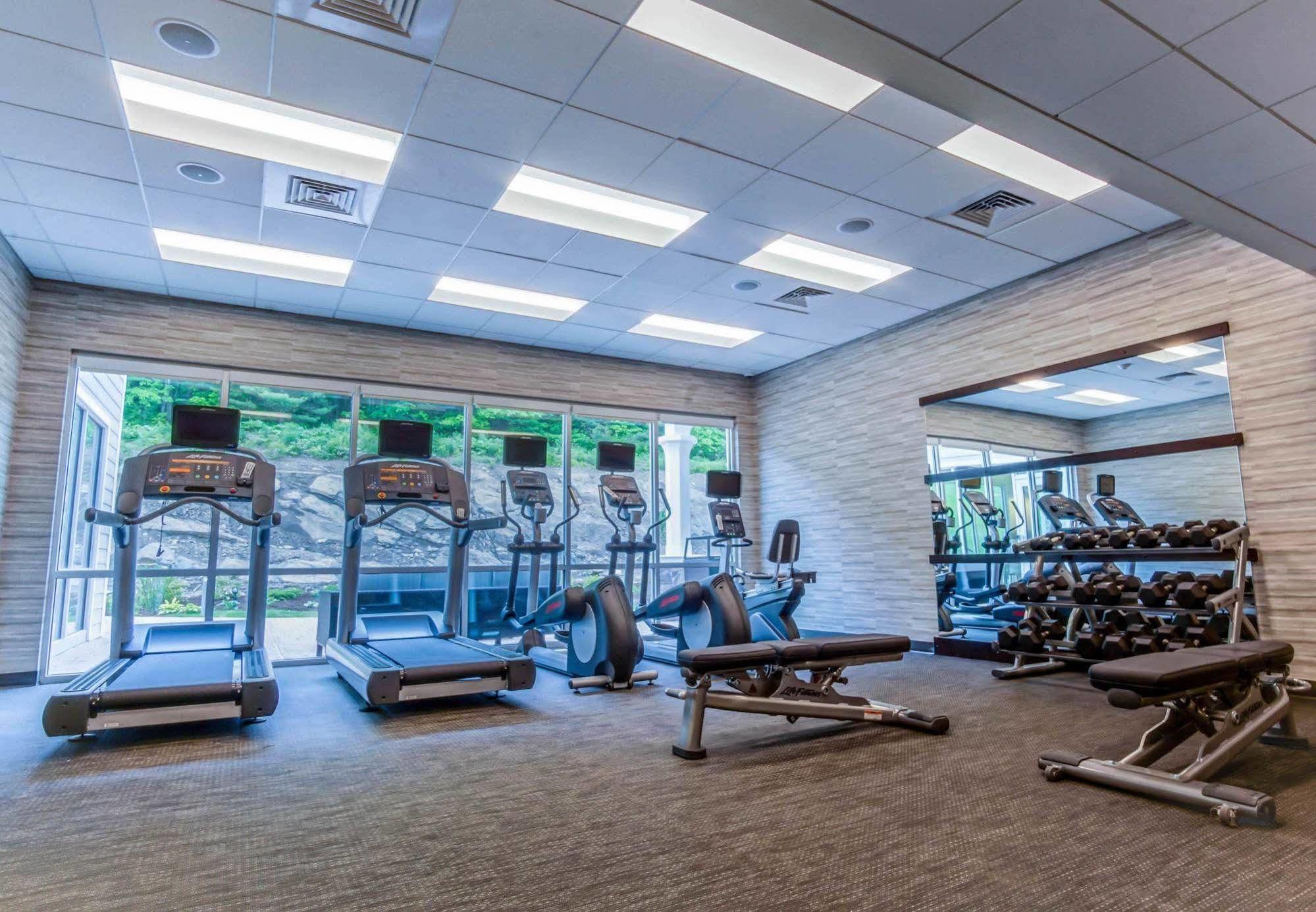 Courtyard By Marriott Lenox Berkshires Otel Dış mekan fotoğraf
